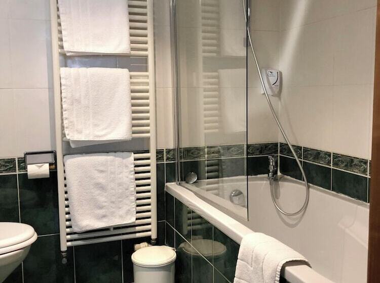수피리어 룸, Logis Hôtel Au Cerf d'Or