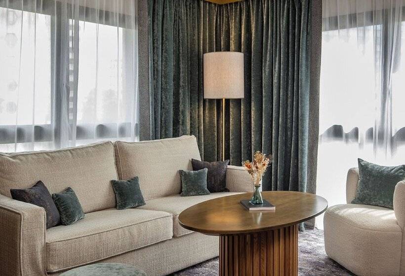 Люкс, Hôtel Burdigala By Inwood Hotels