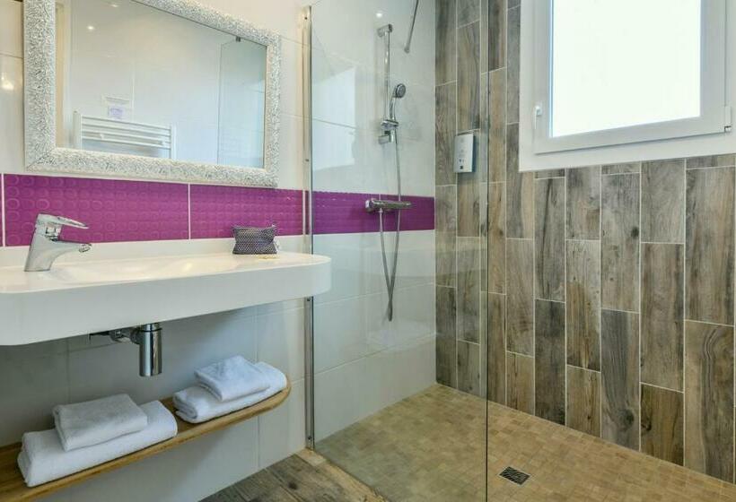 Номер Комфорт, Logis Hotel De France