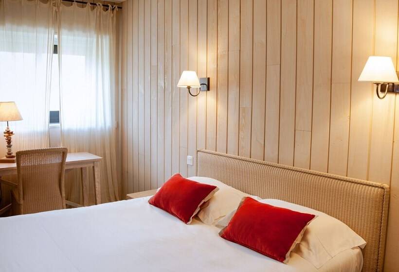 Номер Стандарт Трехместный, Hôtel Arcanse By Inwood Hotels