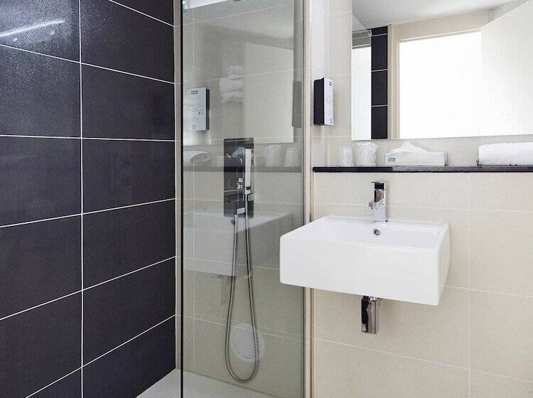 Номер Стандарт, Kyriad Hotel Meaux