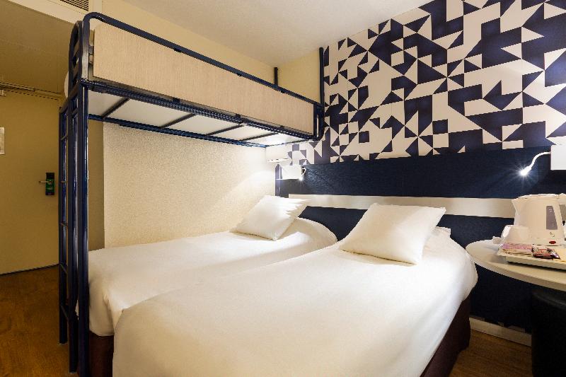 Номер Стандарт Трехместный, Comfort Hotel Paris Porte D Ivry