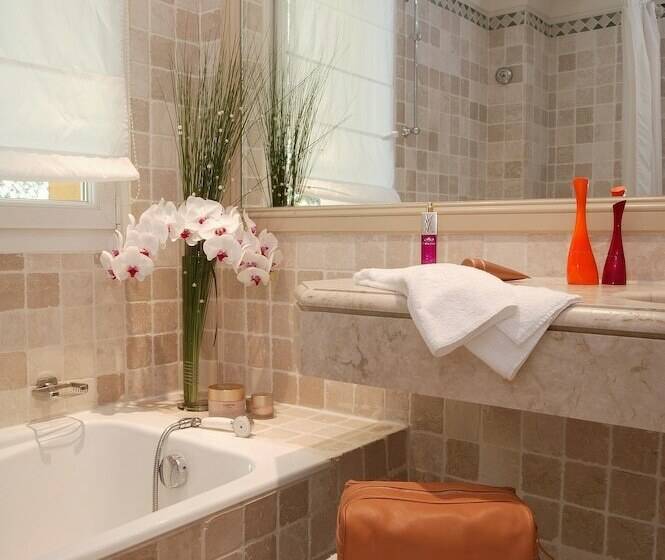디럭스 룸 바다 전망, Hôtel La Pérouse Nice Baie Des Anges   Recently Fully Renovated