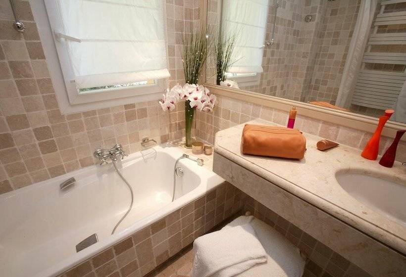 수피리어 트리플 룸, Hôtel La Pérouse Nice Baie Des Anges   Recently Fully Renovated