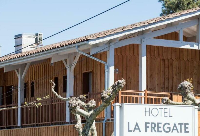 Номер Superior, La Frégate