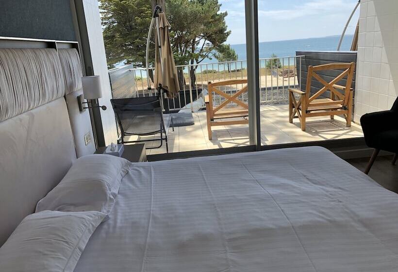 Номер Deluxe Вид на Море, Le Diana Hôtel & Spa Nuxe
