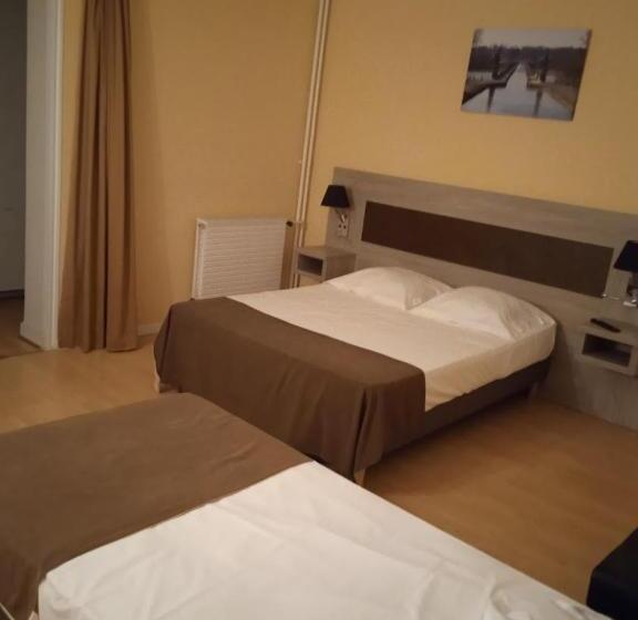 Номер Стандарт Трехместный, Auberge Du Pont Canal