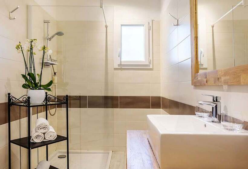 Номер Superior Вид на Сад, Best Western Le Val Majour