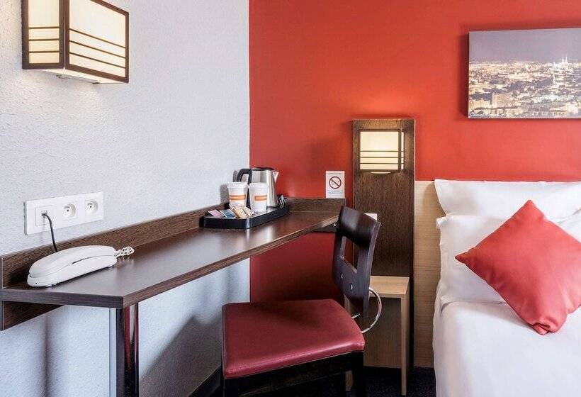 Одноместный Номер Стандарт Адаптированный для Инвалидов, Comfort Hotel Clermont Saint Jacques