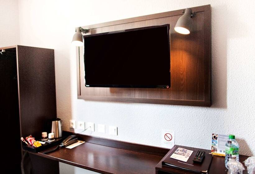 Номер Superior, Comfort Hotel Clermont Saint Jacques