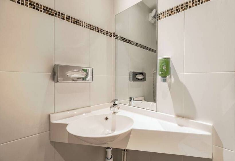 Номер Superior, Comfort Hotel Clermont Saint Jacques