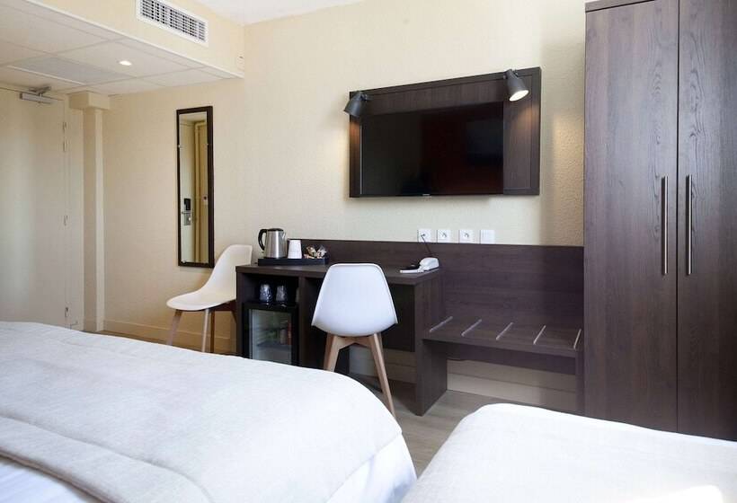 Номер Стандарт, Comfort Hotel Clermont Saint Jacques