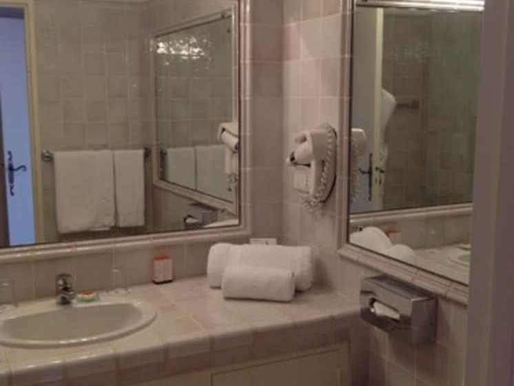 Номер Дюплекс, Hostellerie Le Baou