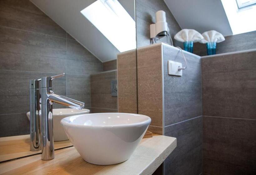 Номер Стандарт, Hostellerie Les Bagenelles