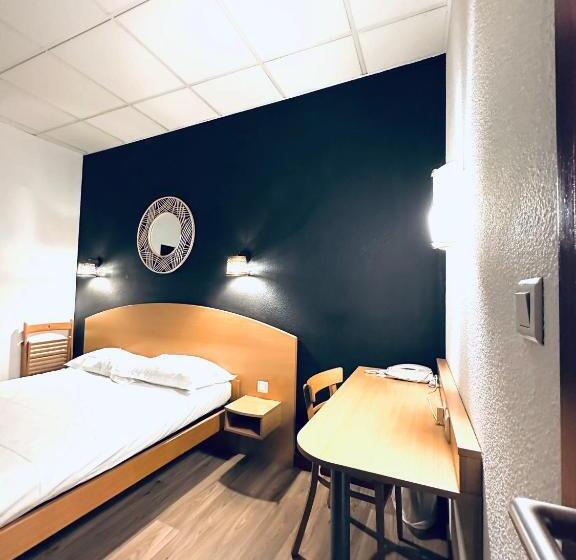 스탠다드 트리플 룸, Hôtel De Lyon