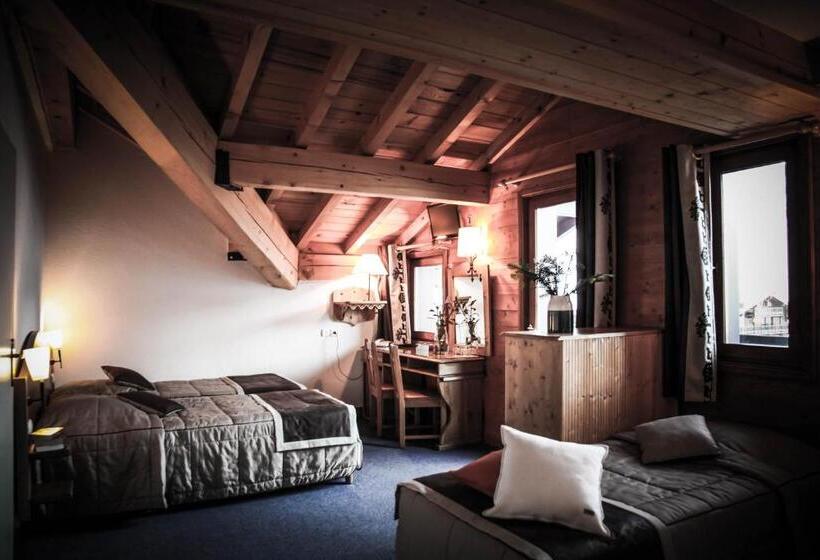 اتاق استاندارد چهار تخته, Hôtel Le Refuge