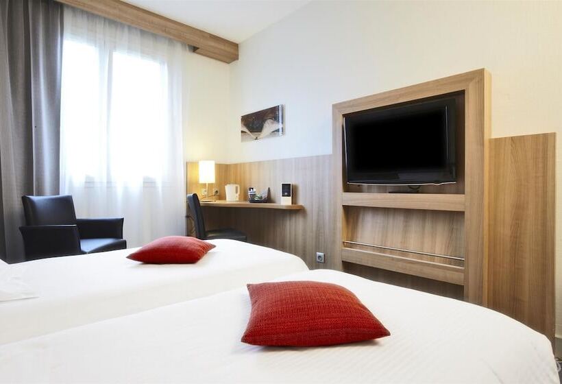 Номер Стандарт, Kyriad Hotel Tours Centre