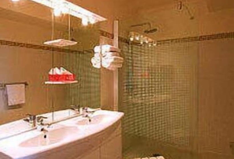 Номер Стандарт, Le Galion Hotel Et Restaurant Canet Plage   Logis