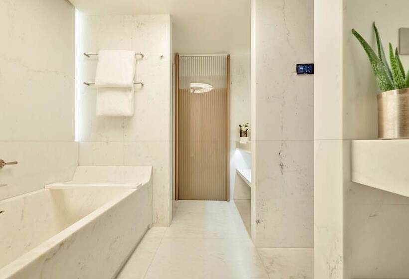 Suite with Terrace, Lutetia