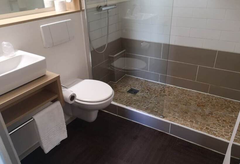 Quarto Estandar, Comfort Hotel Pithiviers