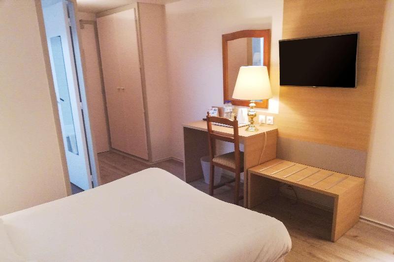 Quarto Estandar, Comfort Hotel Pithiviers