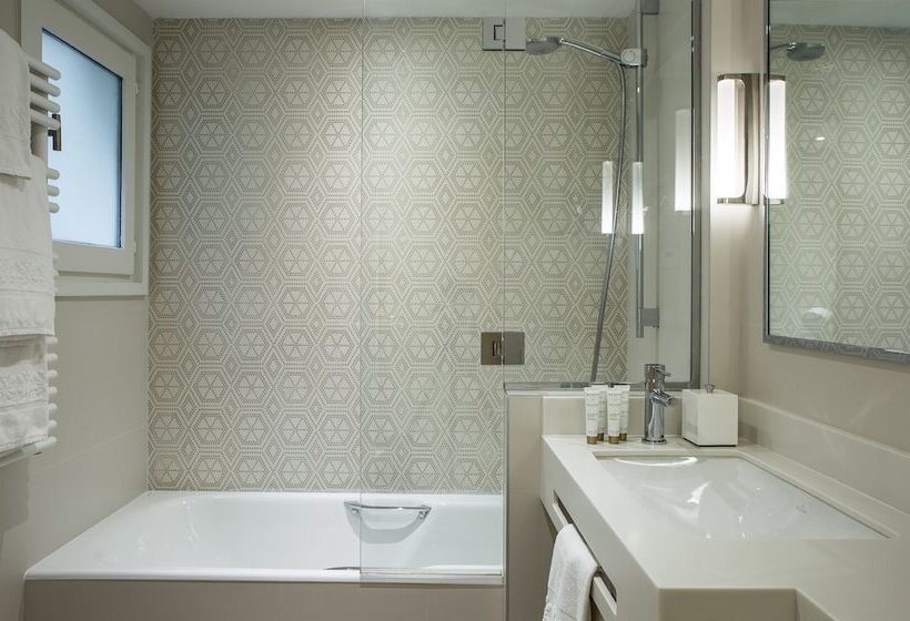 اتاق کلاسیک, Hôtel Parc Saint Séverin   Esprit De France