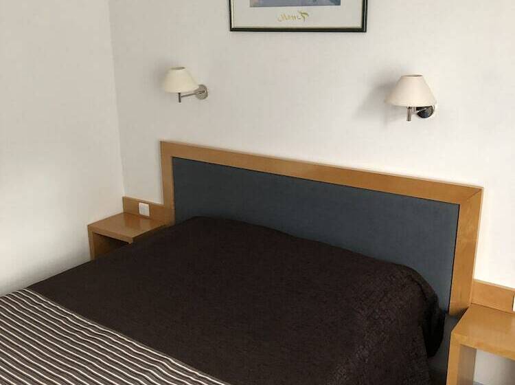 Номер Стандарт Индивидуальный, Hôtel Au Petit Languedoc
