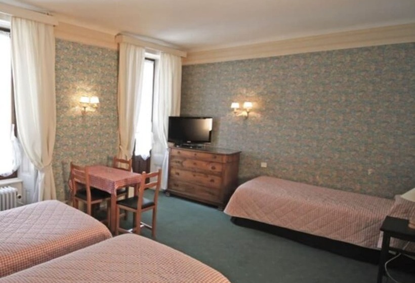 Номер Стандарт Трехместный, Richemond