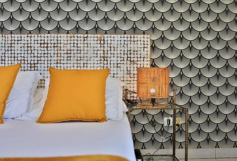 Standard Triple Room with Terrace, Le Panoramic Boutique Hôtel