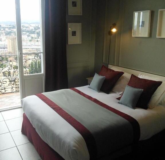 اتاق استاندارد با چشم‌انداز دریا, Le Panoramic Boutique Hôtel