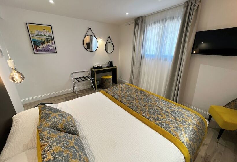 Номер Стандарт, Le Confidentiel Hôtel & Spa