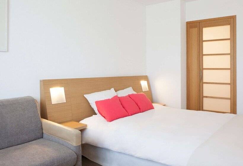 클래식 룸 더블 침대, Novotel Nice Centre Vieux Nice