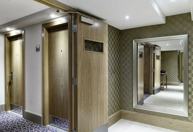 Семейный Номер, Doubletree By Hilton  London  Victoria