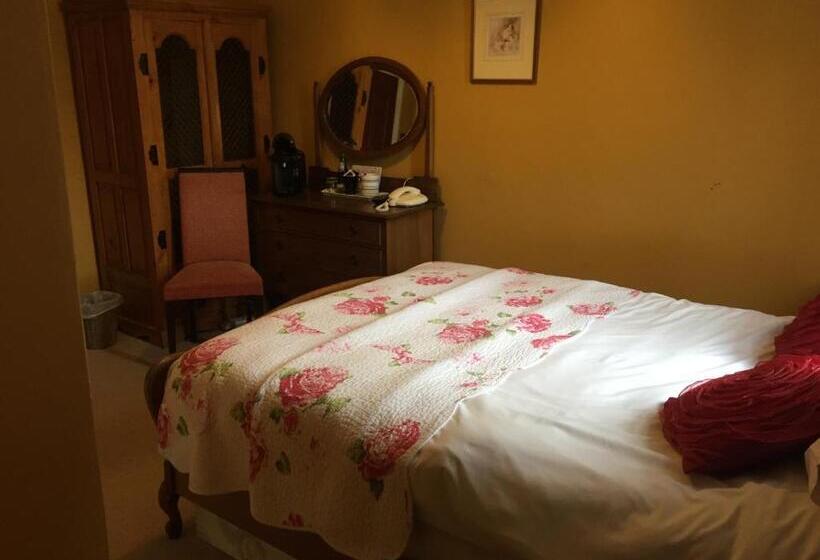 Номер Economy, Wrangham House