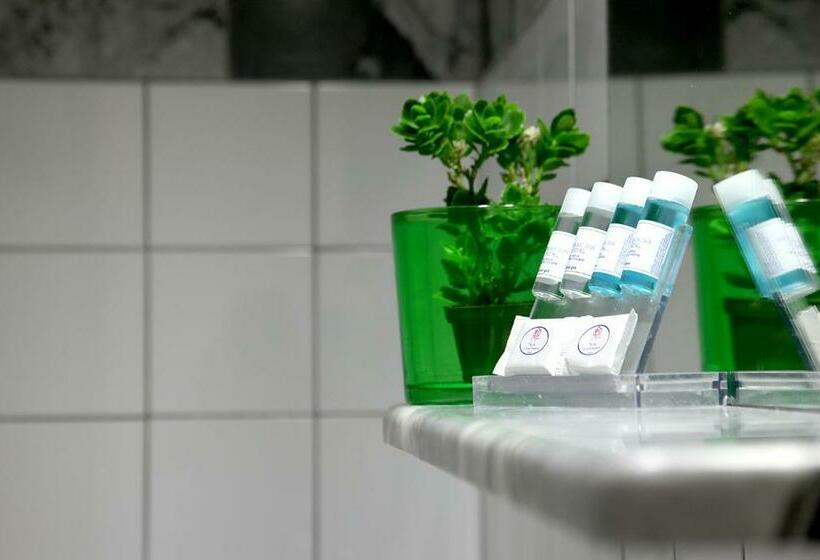 Полулюкс, Dorian Inn   Sure Hotel Collection By Best Western