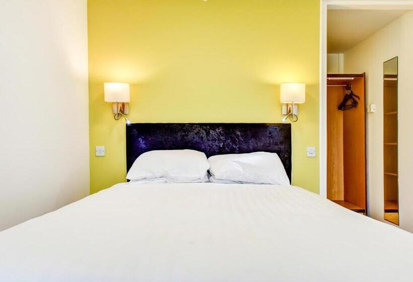 Номер Стандарт, The Hotel Rafiya, Redditch