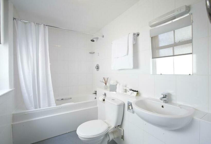 Полулюкс, Thistle London Bloomsbury Park
