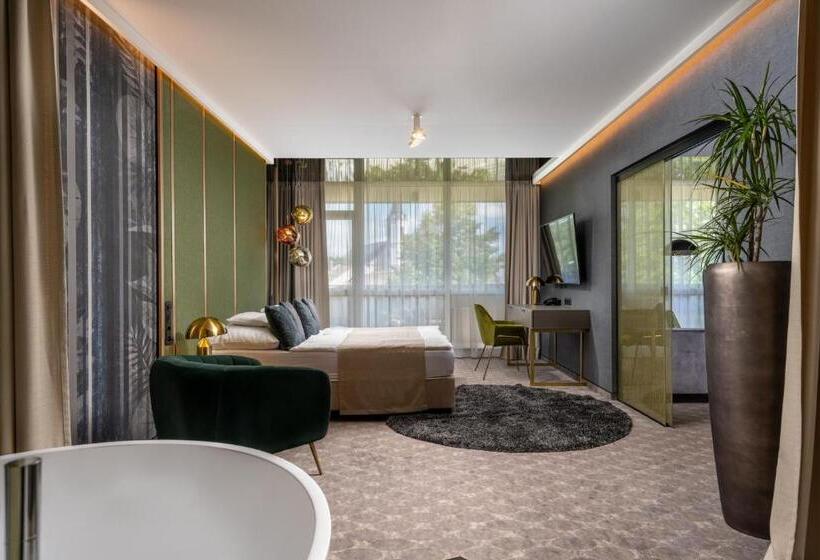 Люкс, Bodrog Wellness & Elix Spa