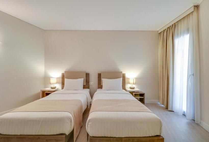 Номер Superior Боковой Вид на Море, Palace Hotel Glyfada