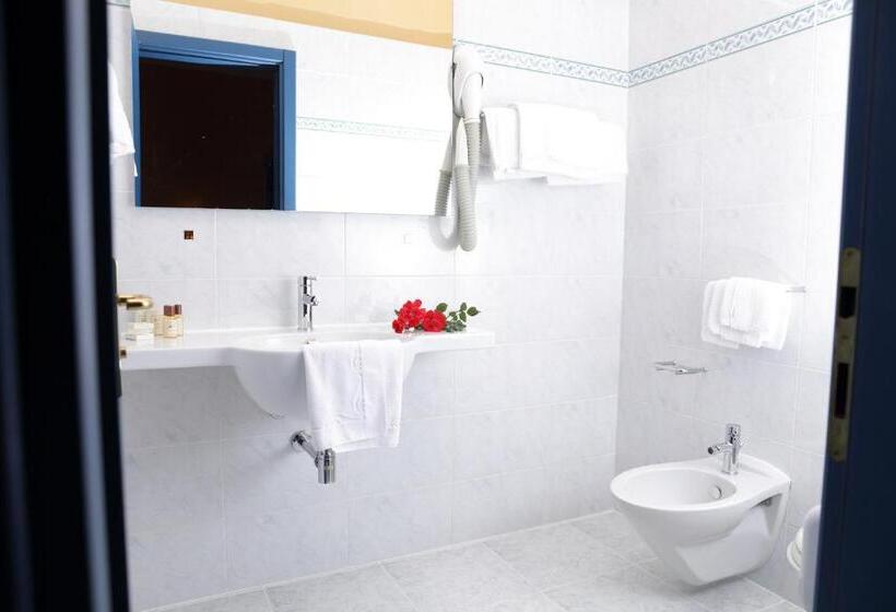 Четырехместный Номер Классик, & Spa Riviera Castelsardo