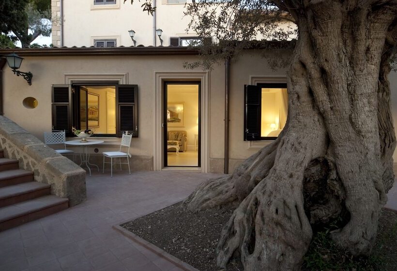 جناح جونيور, Villa Athena Resort