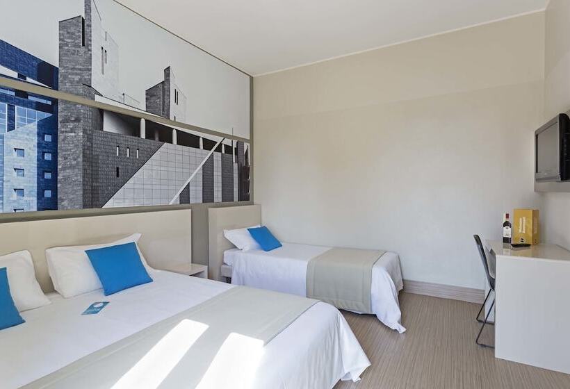 اتاق استاندارد سه نفره, B&b Hotel Firenze Novoli