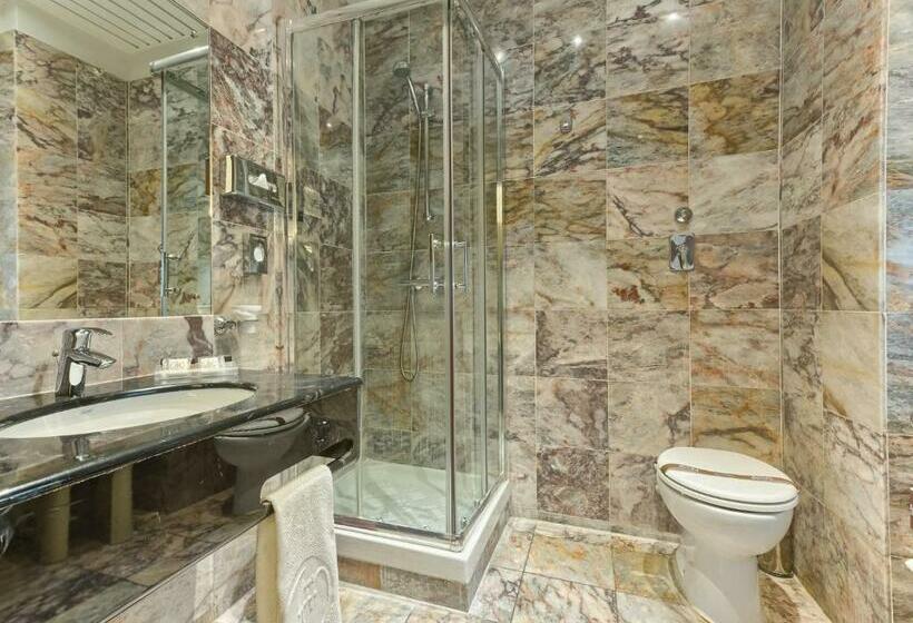 Полулюкс, Agape Hotel Aa Hotels