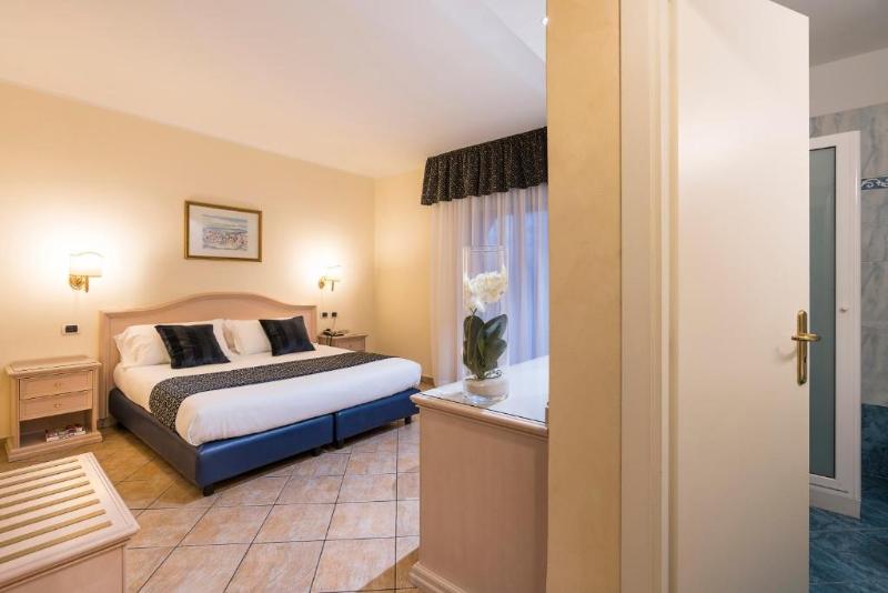 Четырехместный Номер Стандарт, Sant Alphio Garden Hotel & Spa