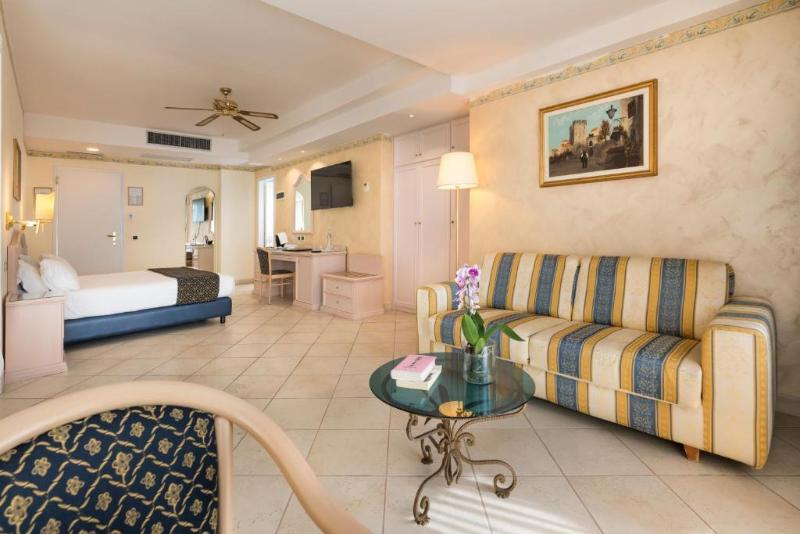 Люкс Вид на Море, Sant Alphio Garden Hotel & Spa