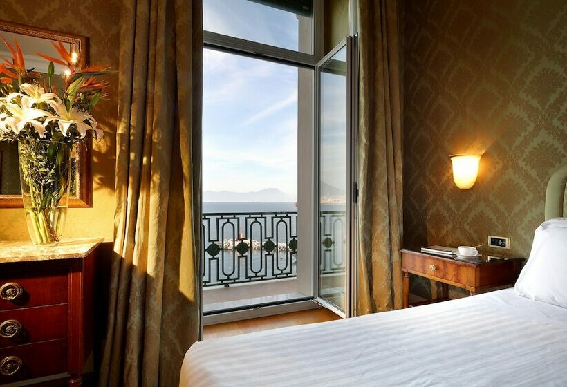اتاق لوکس با چشم‌انداز دریا, Eurostars Hotel Excelsior
