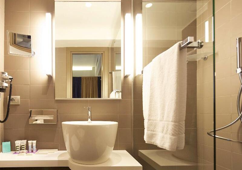 חדר יחיד קלאסי, Mercure Roma Centro Colosseo
