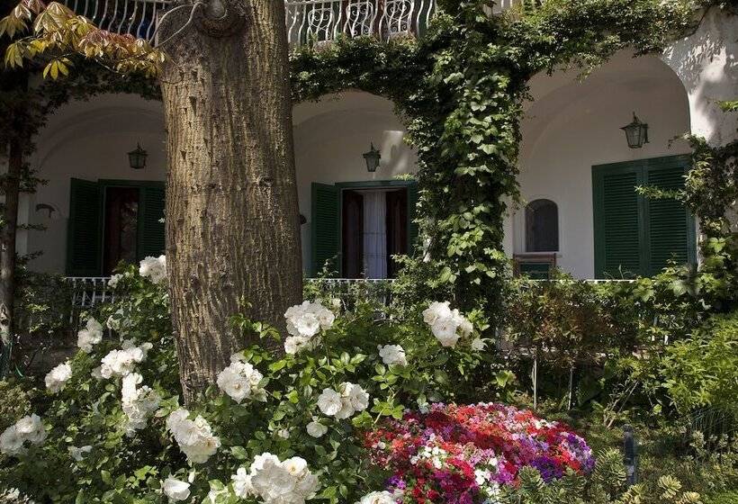 Quarto Estandar Vista Jardim, Poseidon