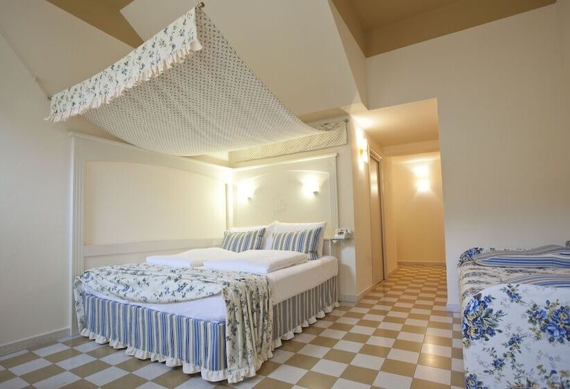 Классический Номер, Bellavista Lakefront Hotel & Apartments