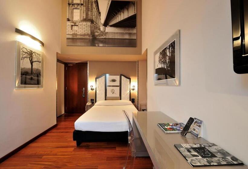 اتاق لوکس یک تخته, Art Hotel Boston
